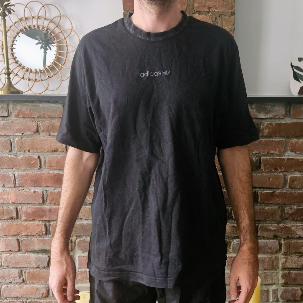 Adidas Originals Men's Black T-Shirt